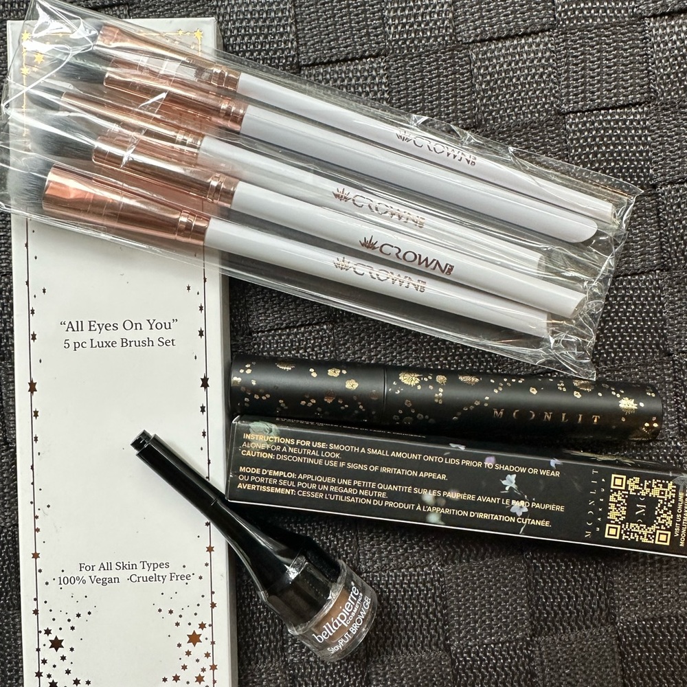 Perfect Eyeshadow and Brow Bundle